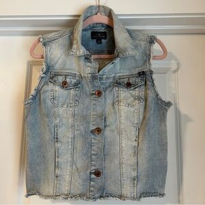 Lucky Brand Denim Women’s Vest M Cream Lace Back Distressed